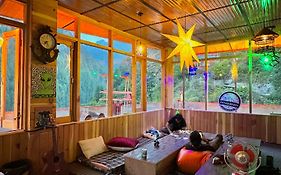 Pahadirovers Homestay & Cafe